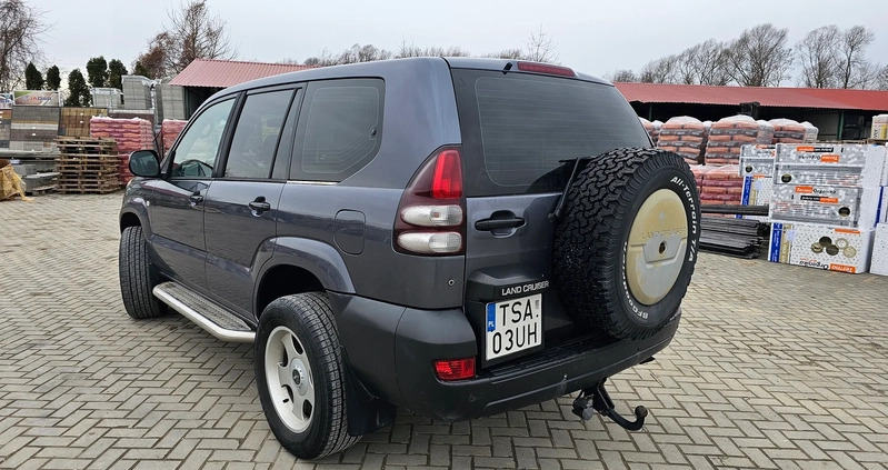 Toyota Land Cruiser cena 59000 przebieg: 288351, rok produkcji 2006 z Zawichost małe 121